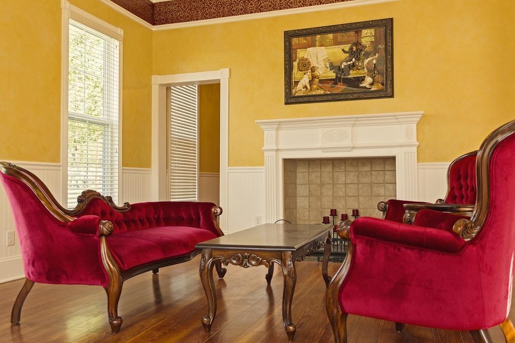 Red Velvet Inn Navasota Luaran gambar